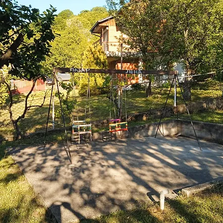 Kuca Za Odmor Ruza Vetrova 招待所 索科矿泉村